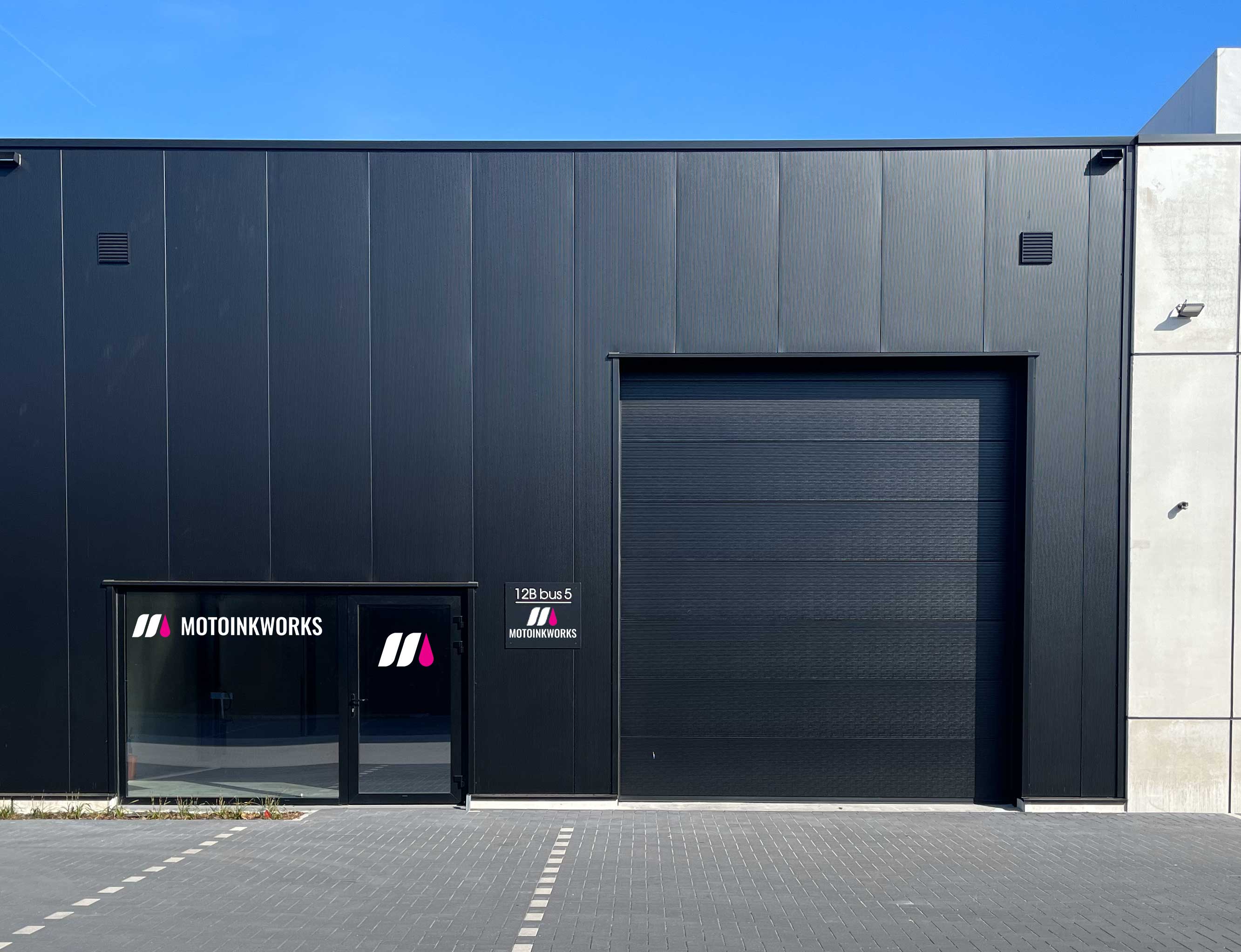 Why Using MotoInkWorks as Your Print Partner Is a Smart Business Move